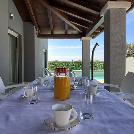 Charming With Private Pool In Pula, Extra Pool Heating By Wiibuk Вилла Пула