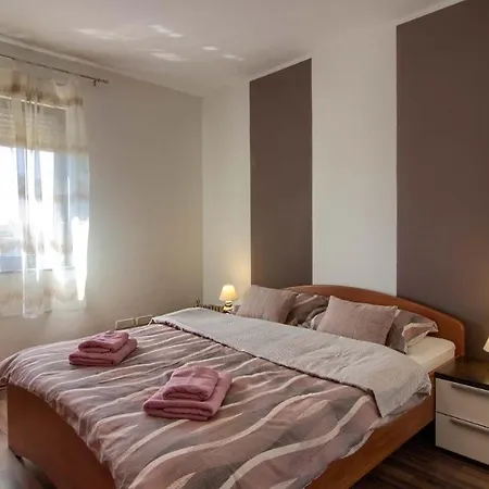 Charming With Private Pool In Pula, Extra Pool Heating By Wiibuk Вилла *