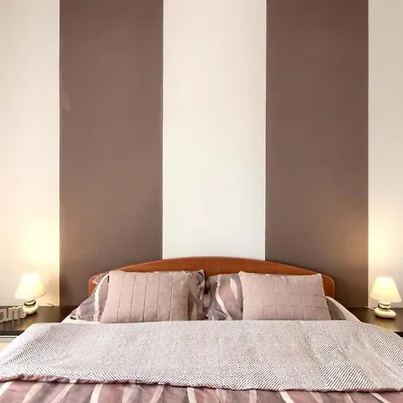 Βίλα Charming With Private Pool In Pula, Extra Pool Heating By Wiibuk