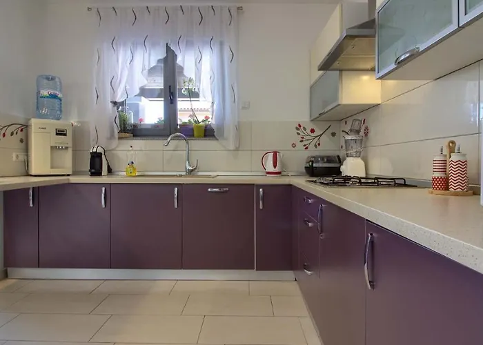 Charming With Private Pool In Pula, Extra Pool Heating By Wiibuk Вилла Пула