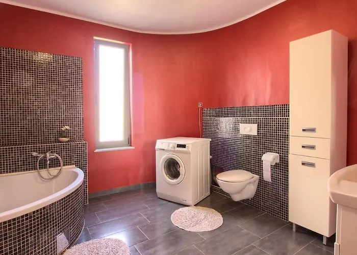 Villa Charming With Private Pool In Pula, Extra Pool Heating By Wiibuk *